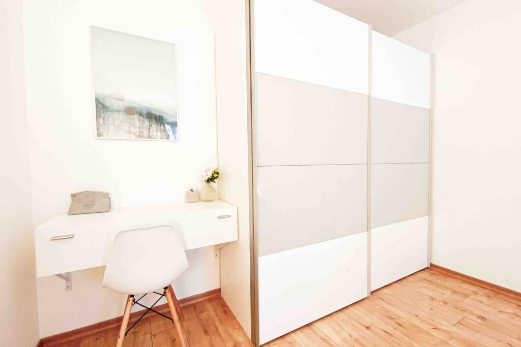 Luxury Home Cinema 2R Apt + Balcony / 65M² ライプツィヒ エクステリア 写真